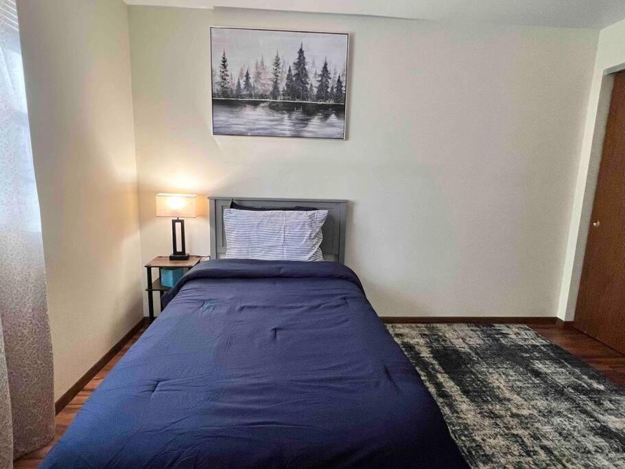 Beautiful 2Br Apartment. Black-Out Curtains Пеория Екстериор снимка